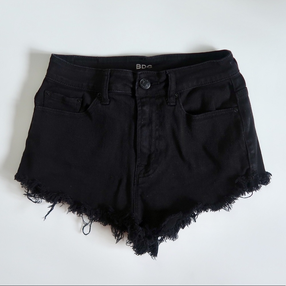 UO BDG RIPPED HIGH WAISTED JEANS